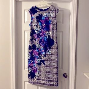 Vince Camuto Sheath Dress. Extremely Flattering Fit.